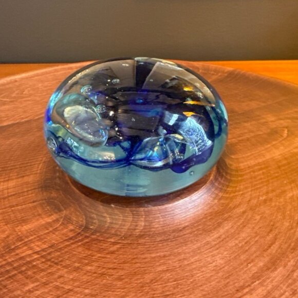 Skookum Art Glass 1979 Robert Held Paper Weight Large - Picture 5 of 8